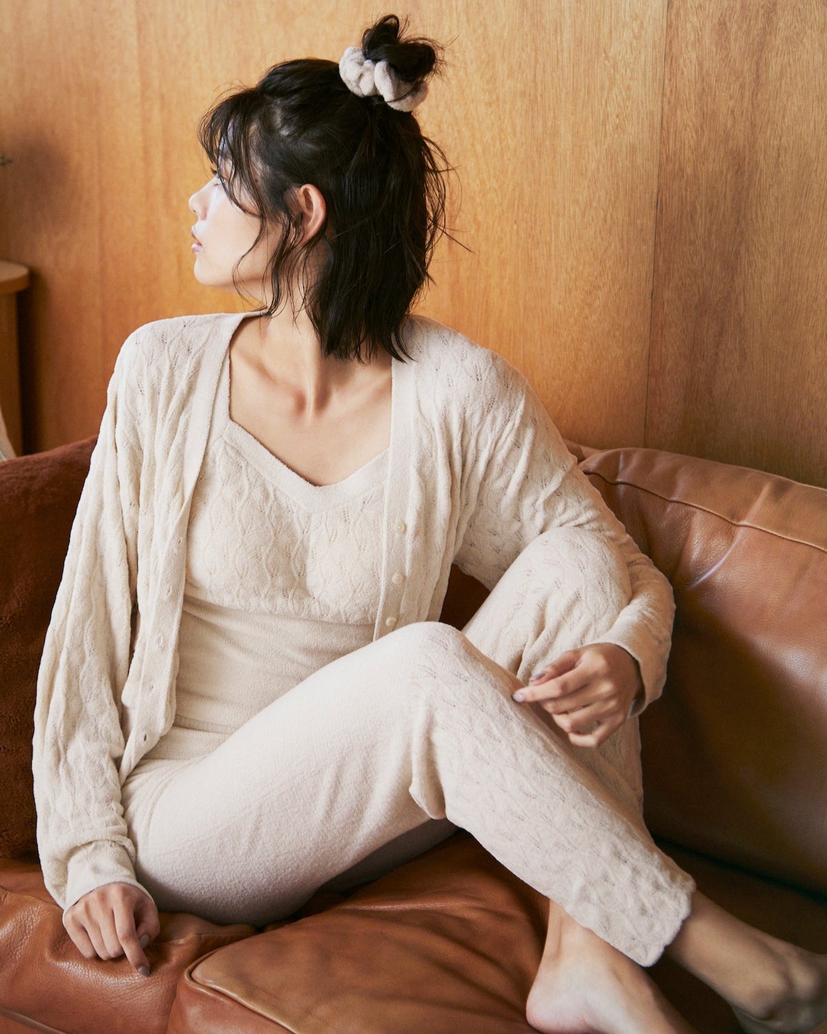 【吸湿発熱】Vネックカーディガン