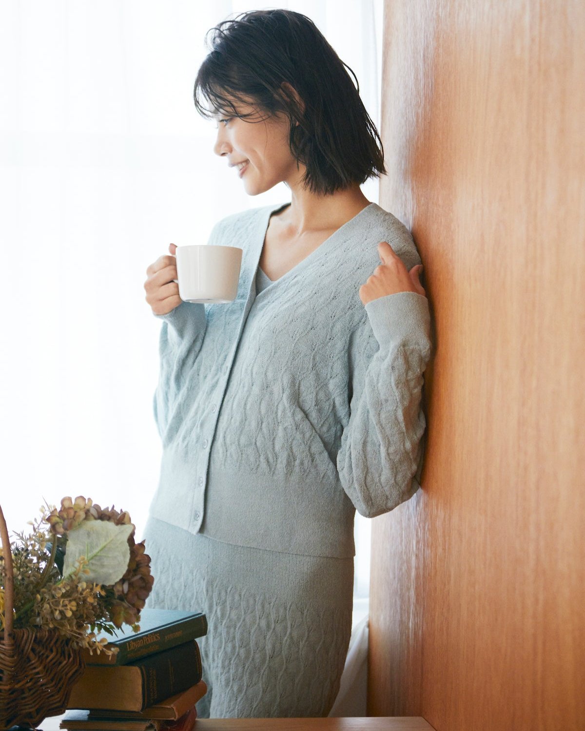 【吸湿発熱】Vネックカーディガン